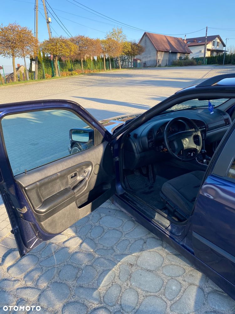 BMW Seria 3 - 14