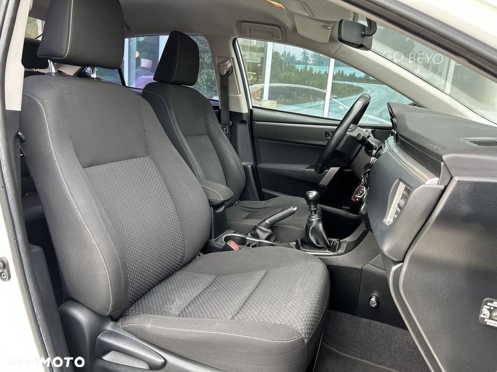 Toyota Corolla 1.6 Premium EU6 - 10