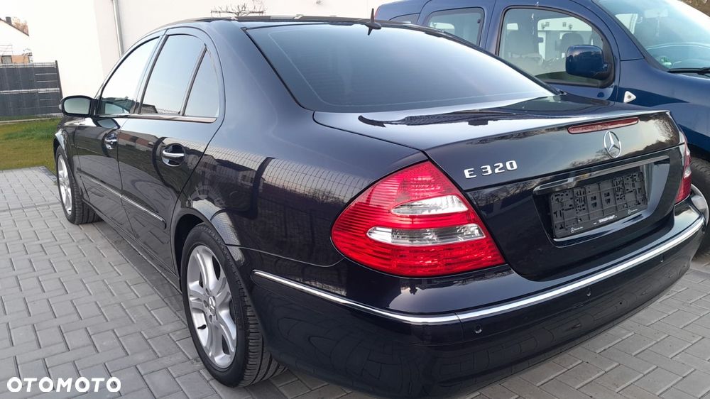 Mercedes-Benz Klasa E 320 Elegance - 2