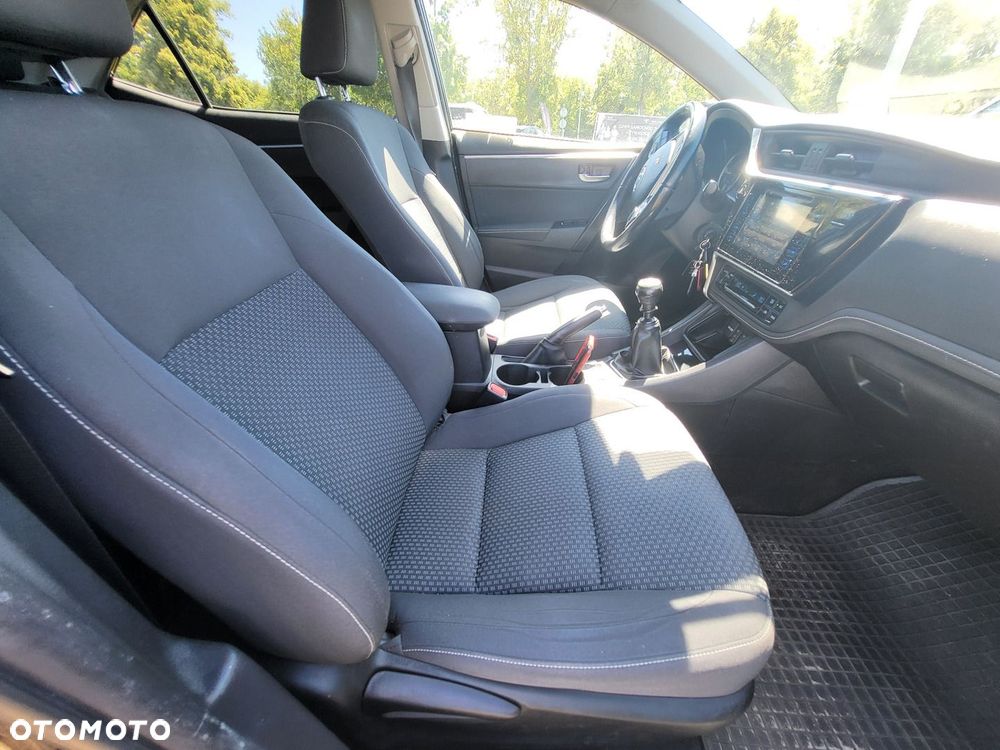 Toyota Corolla 1.6 Premium EU6 - 19