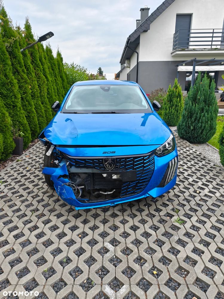 Peugeot 208 - 4