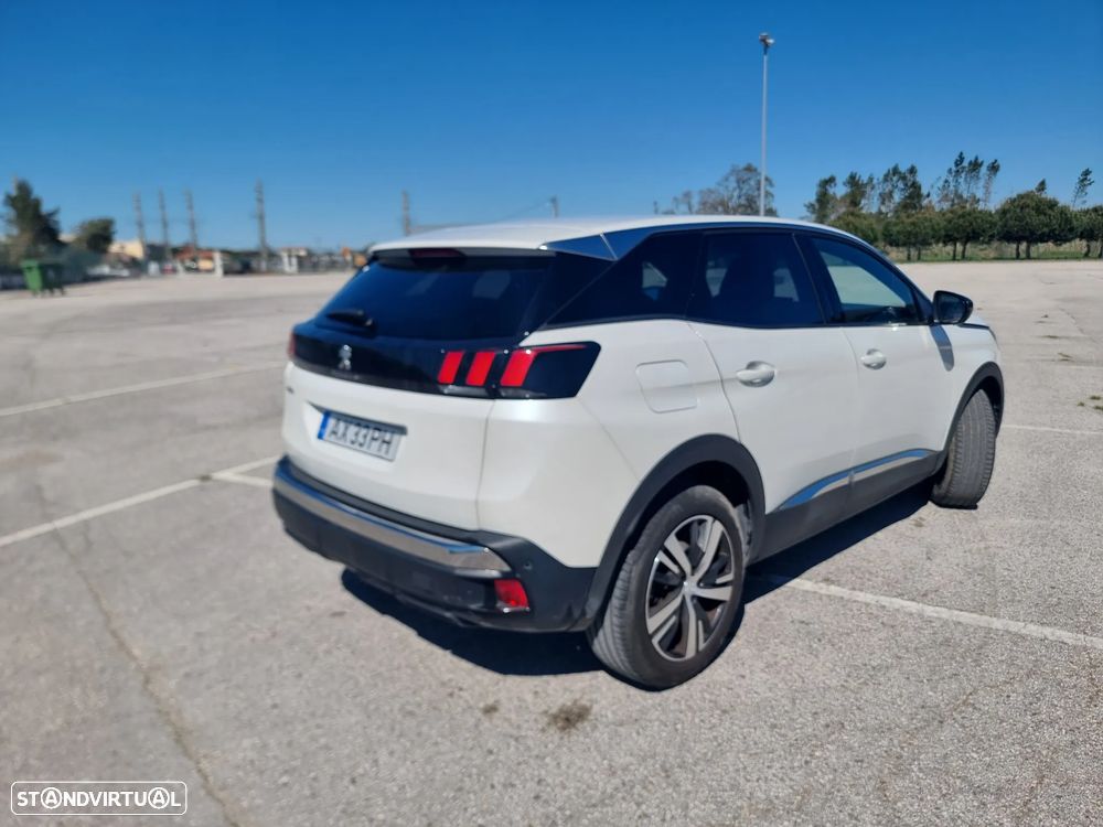Peugeot 3008 1.5 BlueHDi Allure Pack EAT8 - 4