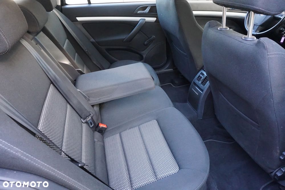 Skoda Octavia 1.8 TSI Ambiente - 14