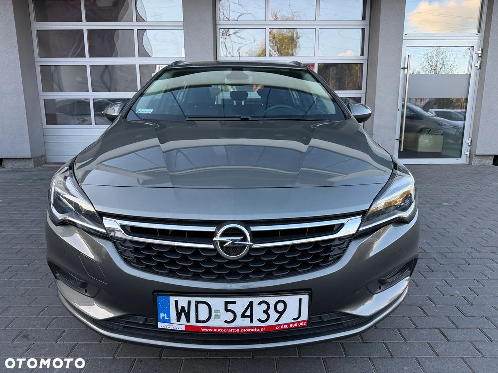 Opel Astra 2017 photo 2