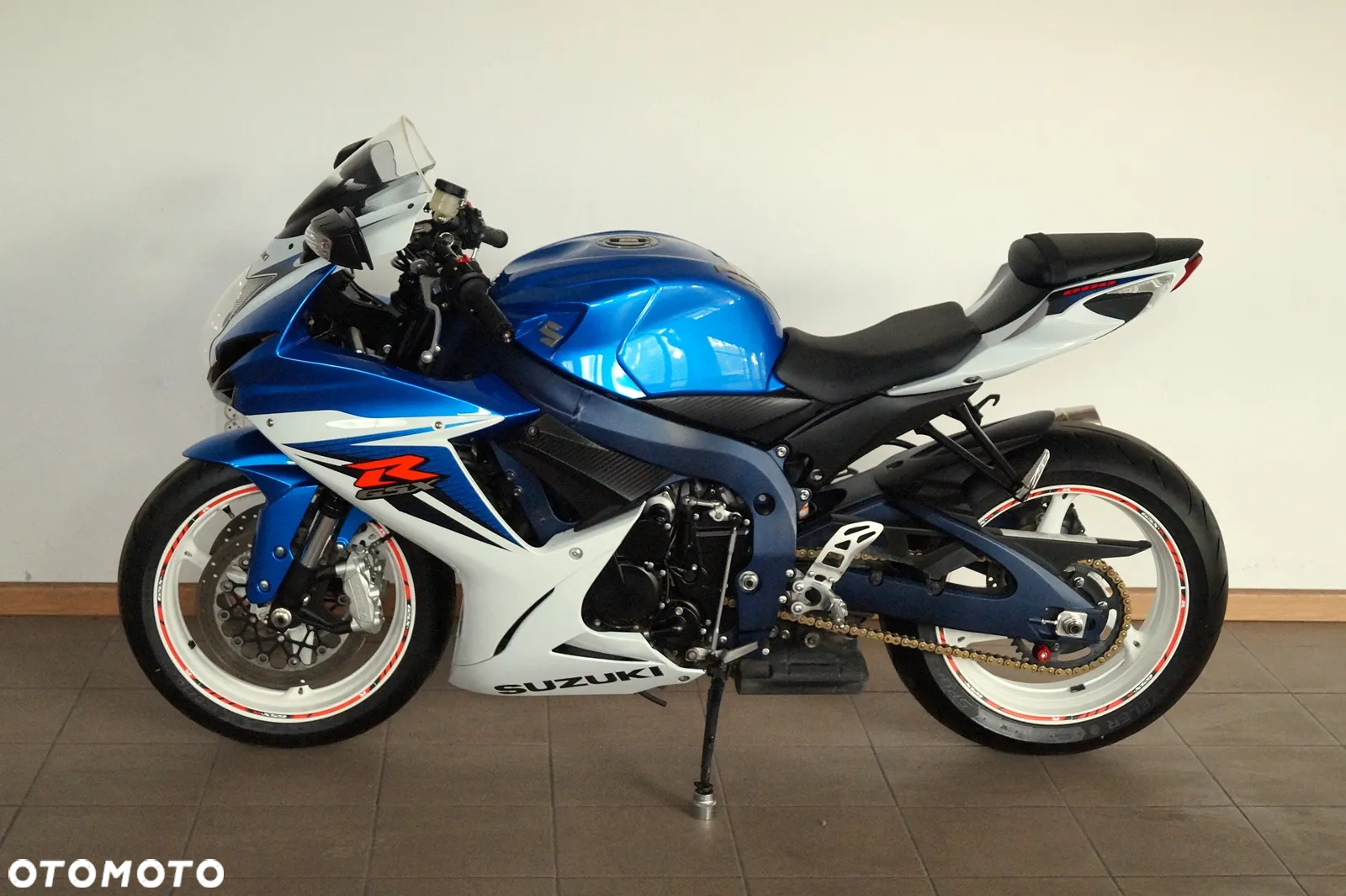 Suzuki GSX-R - 6