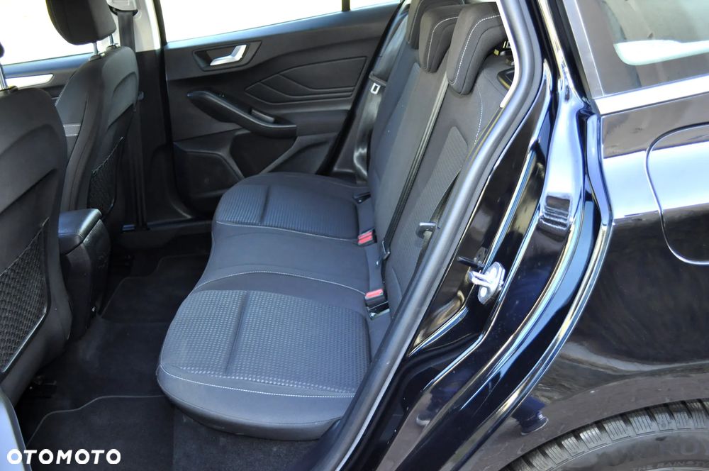 Ford Focus - 22