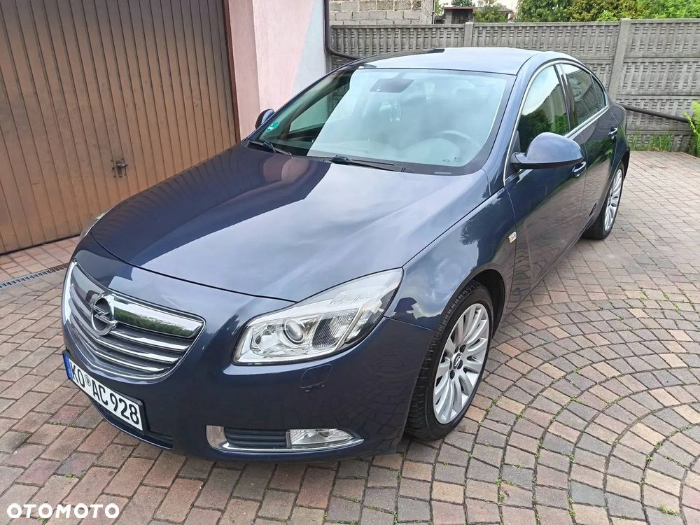 Opel Insignia 2.0 Turbo Cosmo - 1