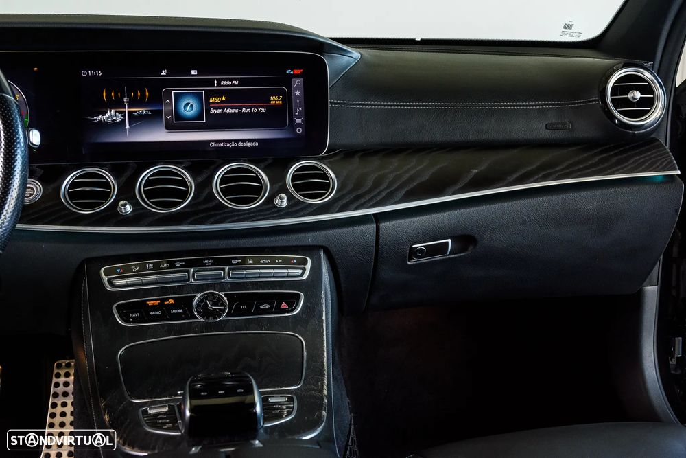 Mercedes-Benz E 300 de 9G-TRONIC AMG Line - 13