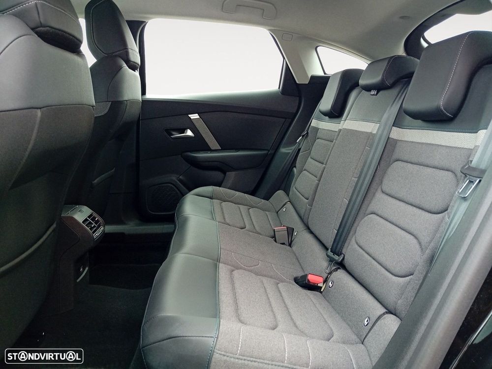 Citroën C4 1.2 PureTech Plus - 13