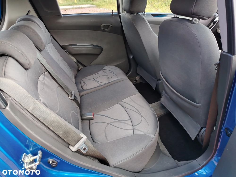 Chevrolet Spark - 23