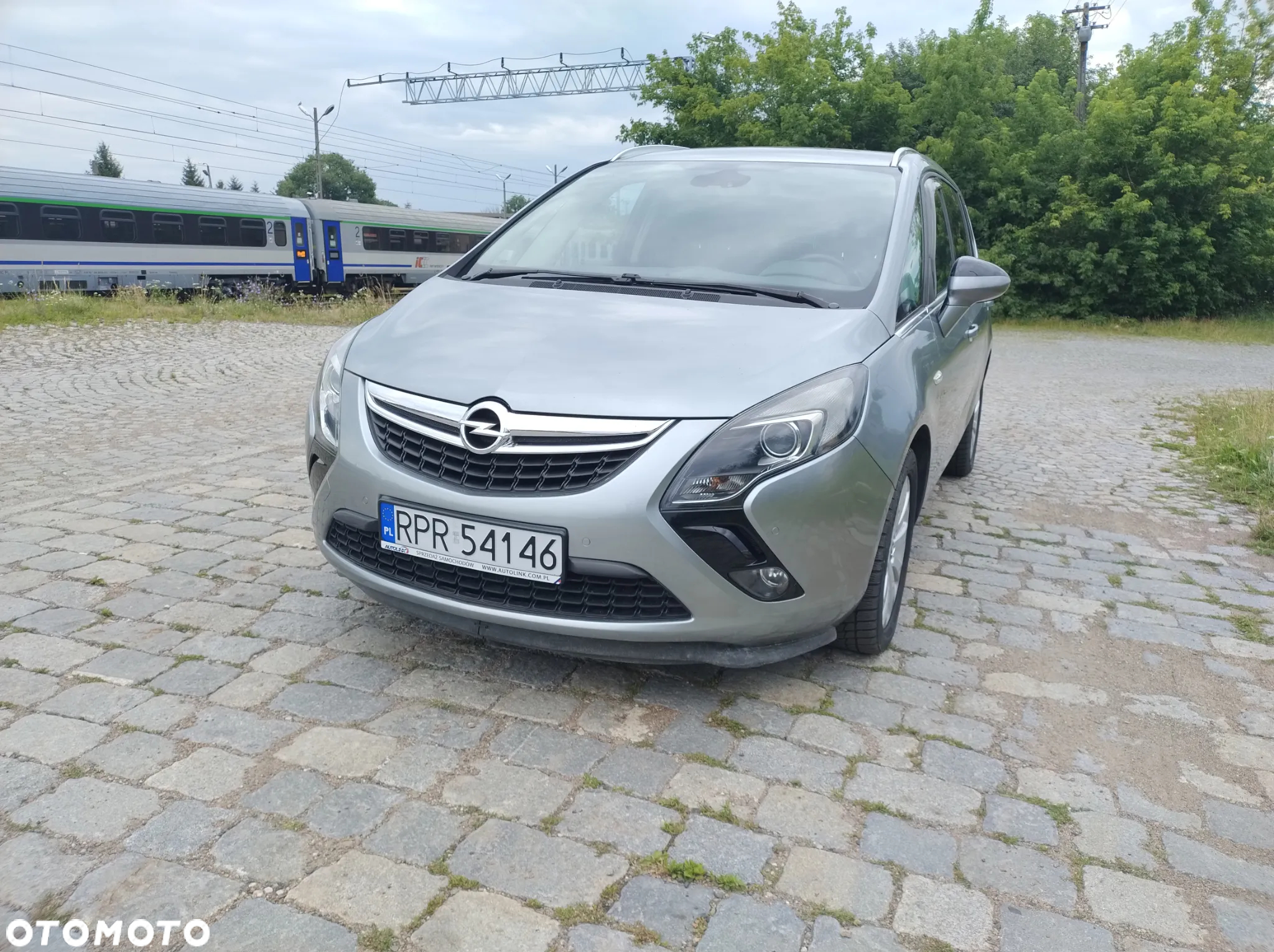 Opel Zafira 1.4 T Elite - 2