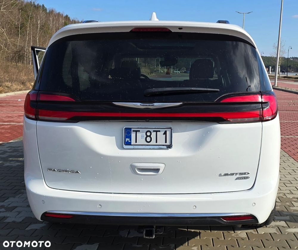 Chrysler Pacifica - 7