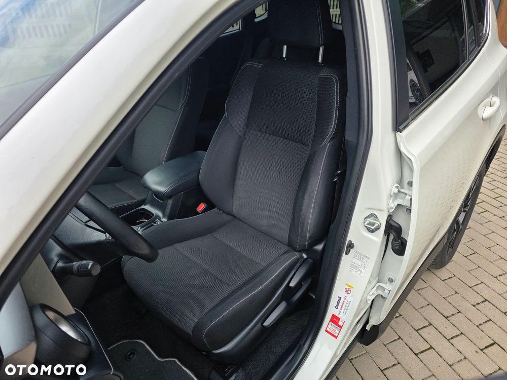 Toyota RAV4 Hybrid Premium 4x2 - 11