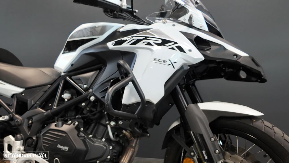 Benelli TRK 502 X - 11