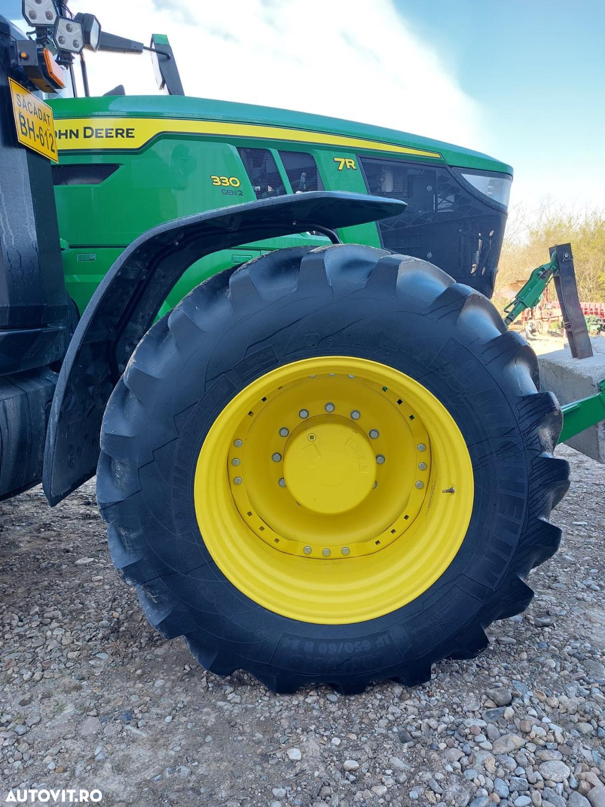 John Deere 7R 330 - 10