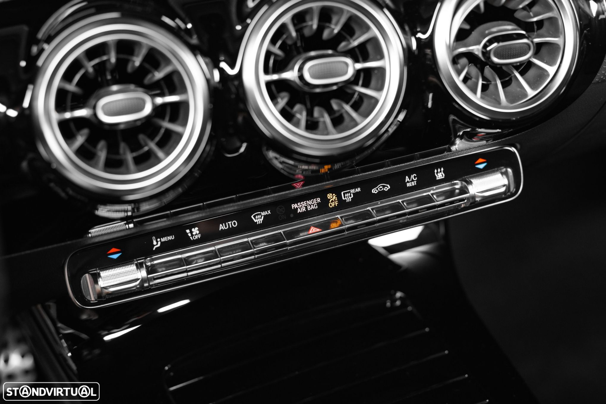 Mercedes-Benz CLA 250 e Shooting Brake AMG Line - 37