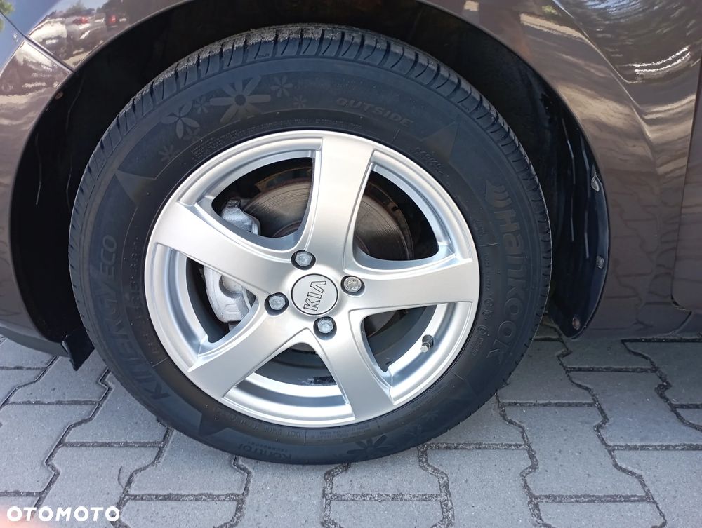 Kia Rio 1.2 M - 19