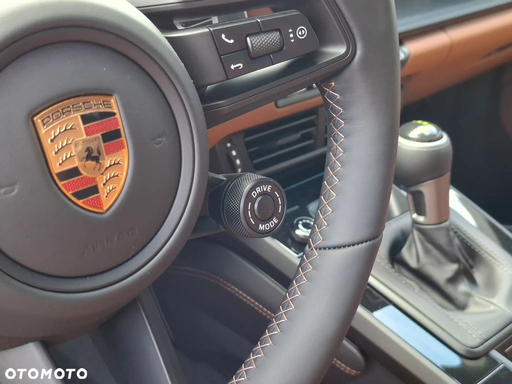 Porsche 911 GT3 Touring PDK - 20