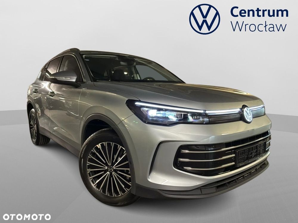 Volkswagen Tiguan - 8