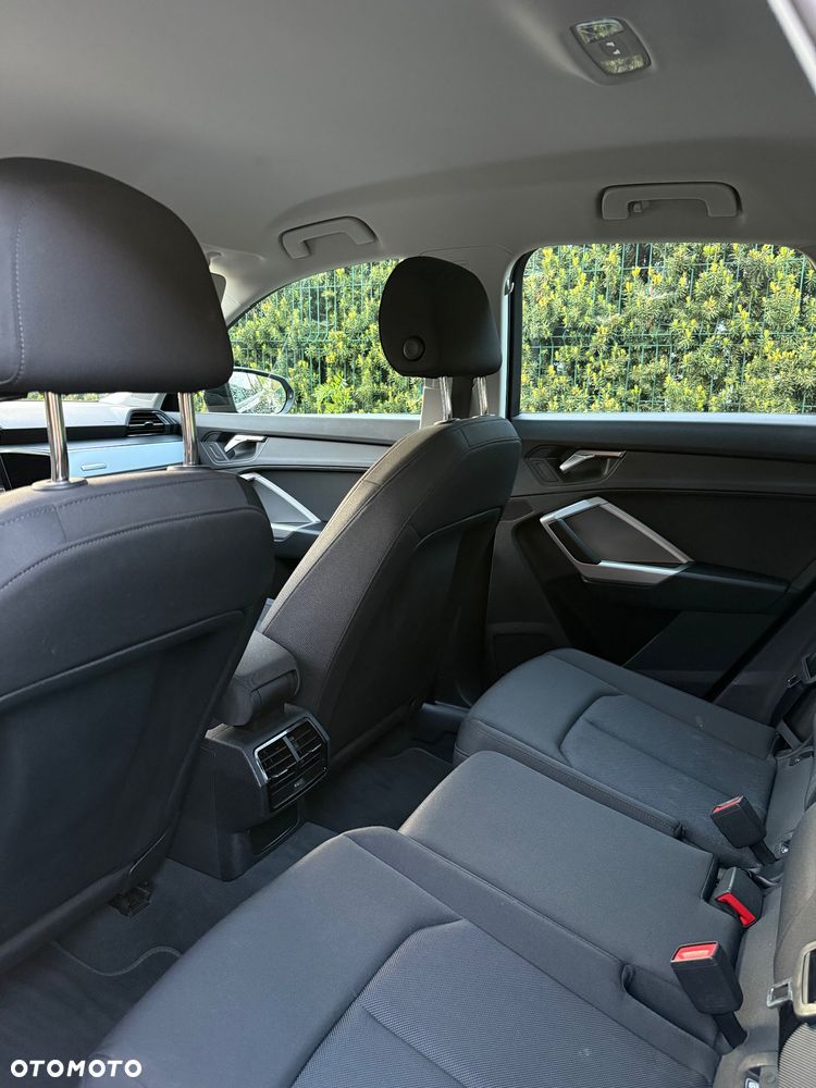 Audi Q3 35 TFSI S tronic - 11
