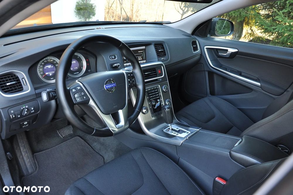 Volvo S60 D4 Geartronic - 17