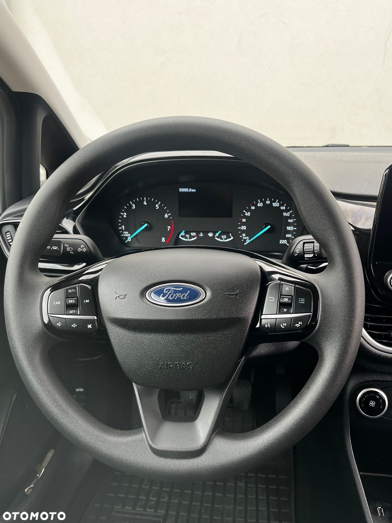 Ford Fiesta 1.1 Connected ASS - 14