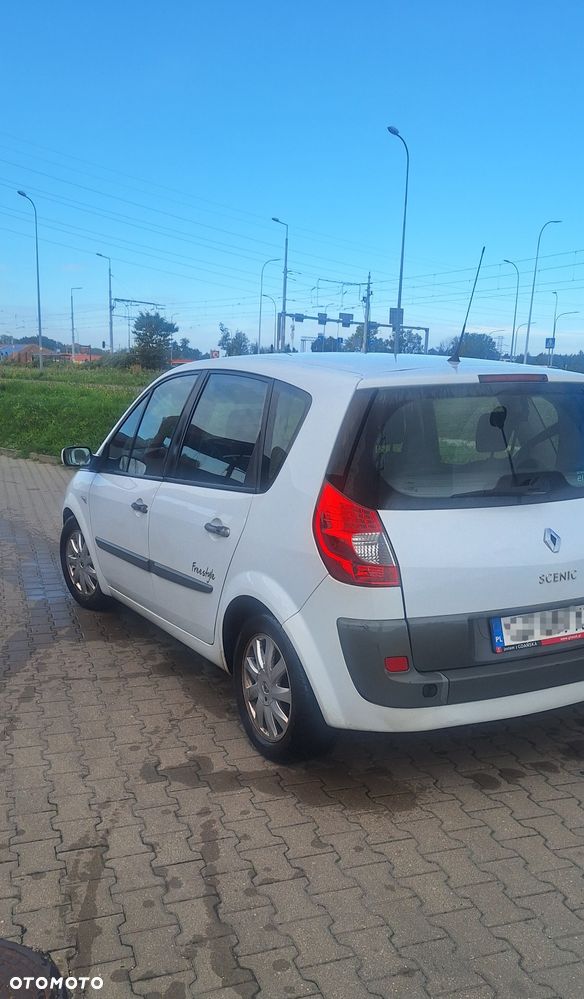 Renault Scenic - 4