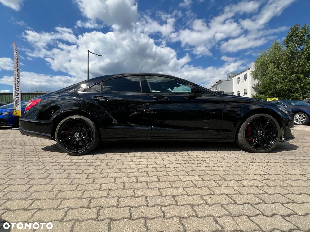 Mercedes-Benz CLS - 10