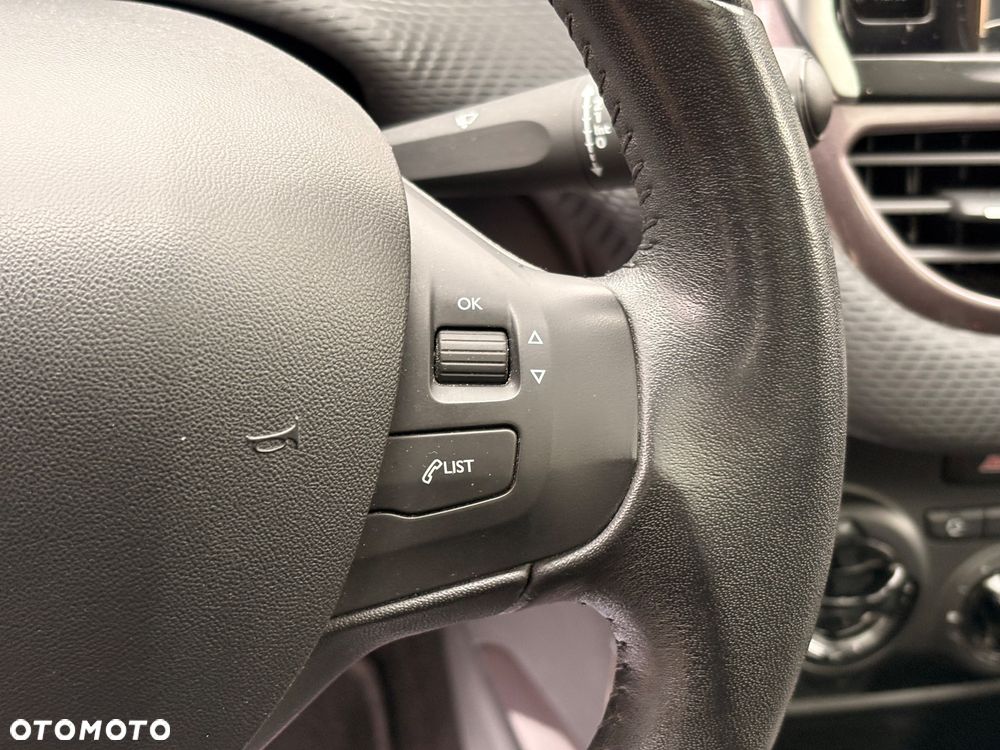 Peugeot 2008 120 VTI Allure - 14