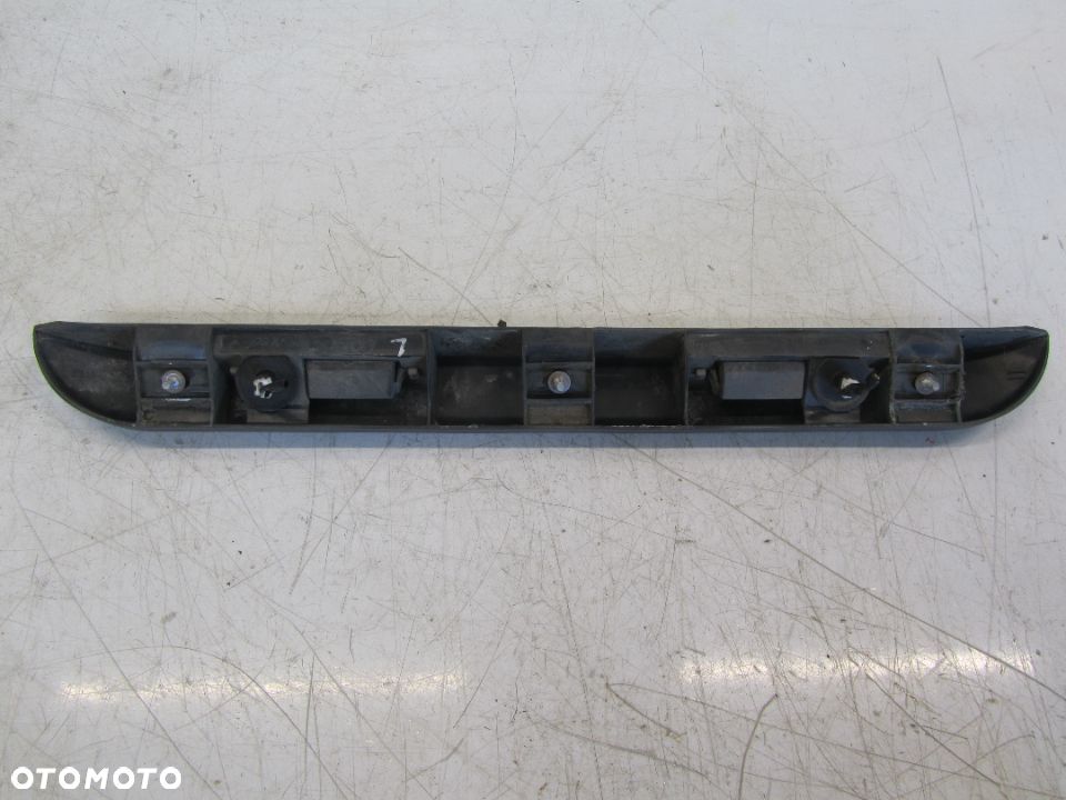 iveco daily 2.3HPI 99-06 listwa oświetlenia rejestracji - 2