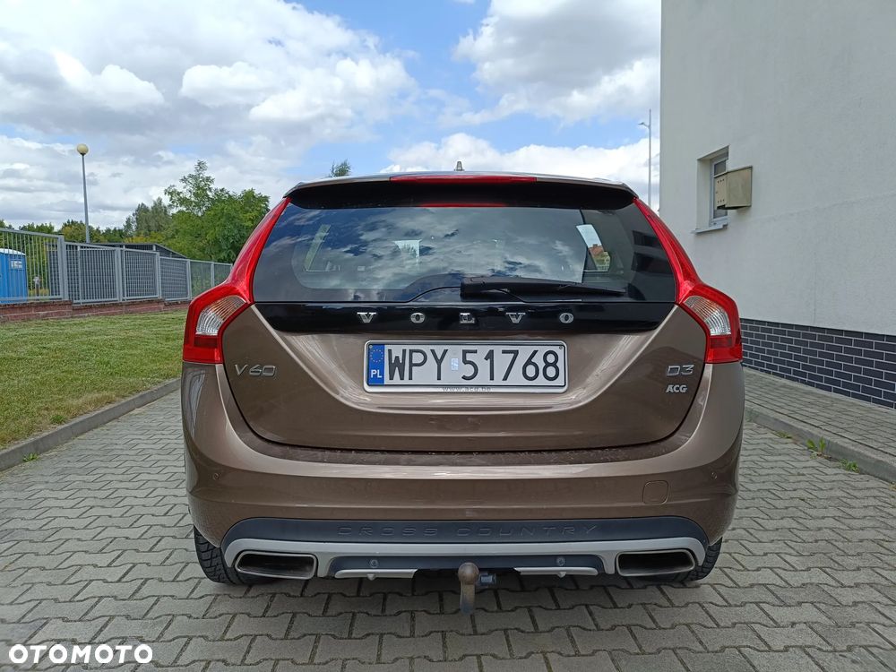 Volvo V60 Cross Country D3 Drive-E Momentum - 12