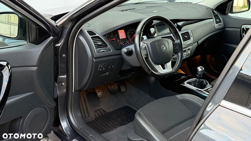 Renault Laguna 2.0 dCi Bose Edition - 27