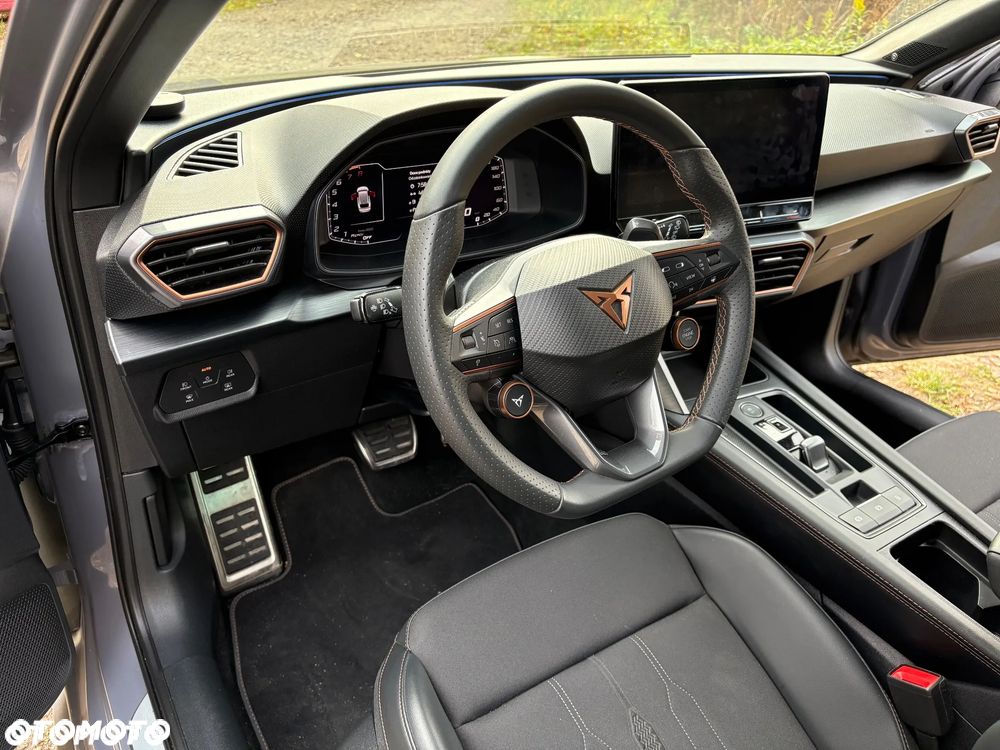 Deska rozdzielcza CUPRA LEON IV kokpit konsola seat - 1