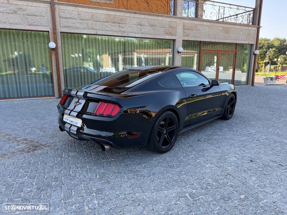 Ford Mustang 2.3 Eco Boost Aut. - 4