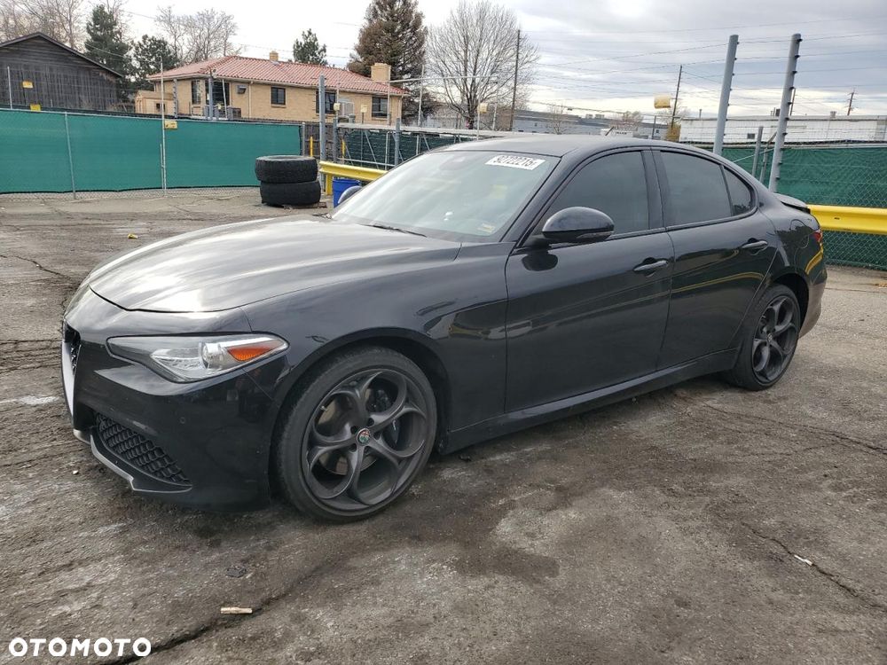 Alfa Romeo Giulia - 1