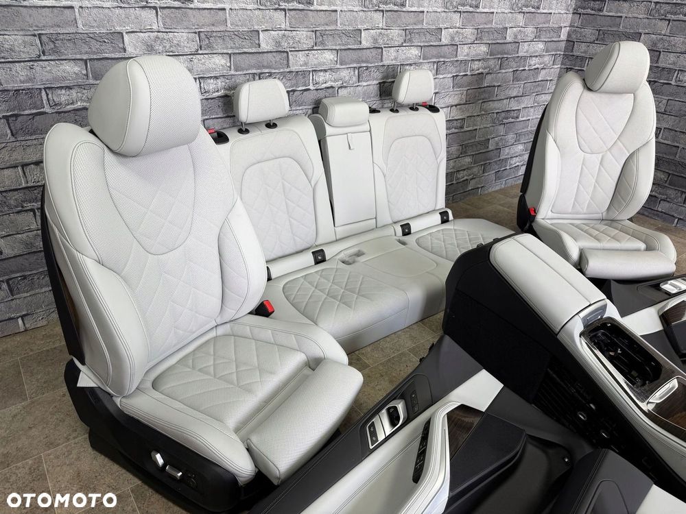 BMW X5 G05 WNĘTRZE FOTELE KANAPA BOCZKI M-PAKIET SKÓRA PODGRZEWANE SILVER - 5