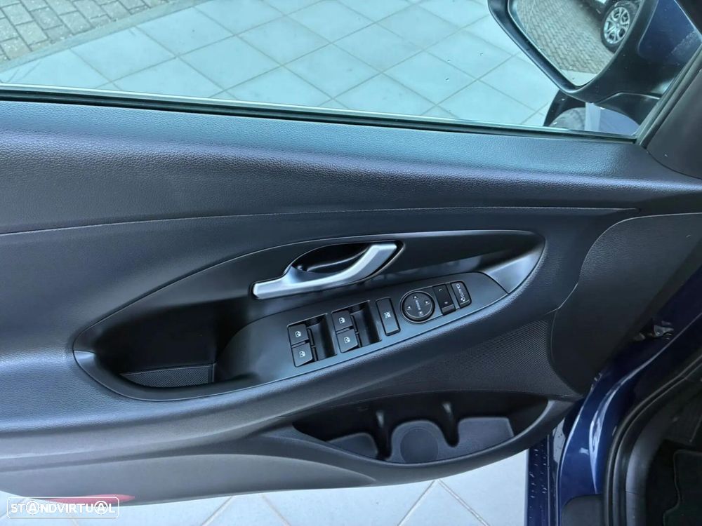 Hyundai i30 1.6 CRDi STyle - 11