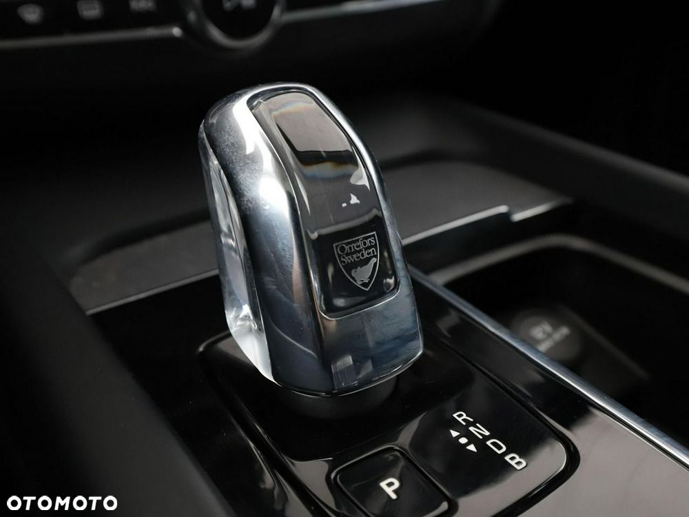 Volvo XC 60 T8 Twin Engine AWD Geartronic Inscription - 35