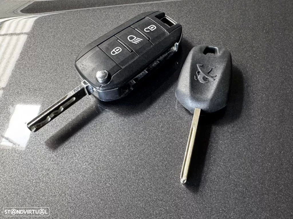 Peugeot 2008 PureTech 100 Active - 22