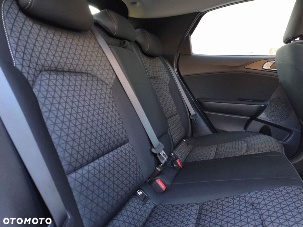 Kia XCeed 1.4 T-GDI L Business Line - 26