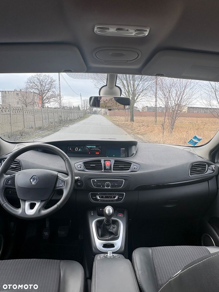 Renault Scenic - 8