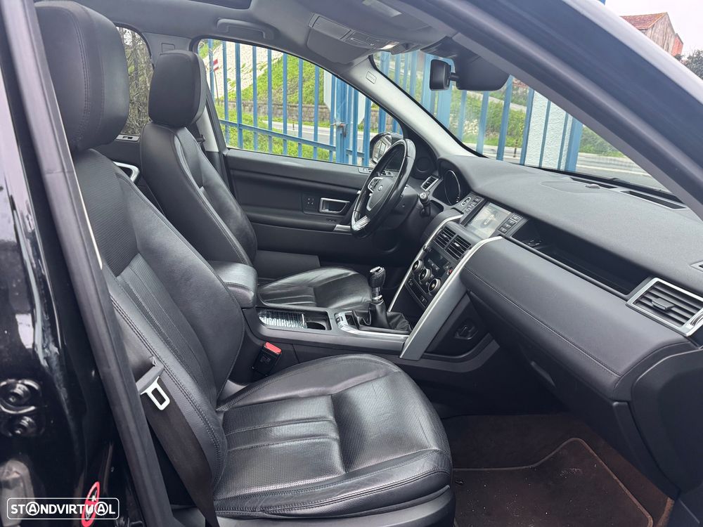 Land Rover Discovery Sport 2.0 eD4 HSE Luxury - 34