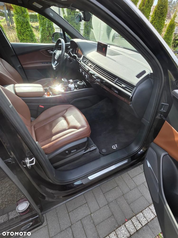 Audi Q7 - 12
