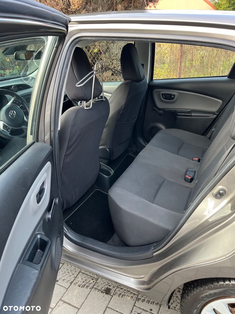 Toyota Yaris 1.0 Active EU6 - 10