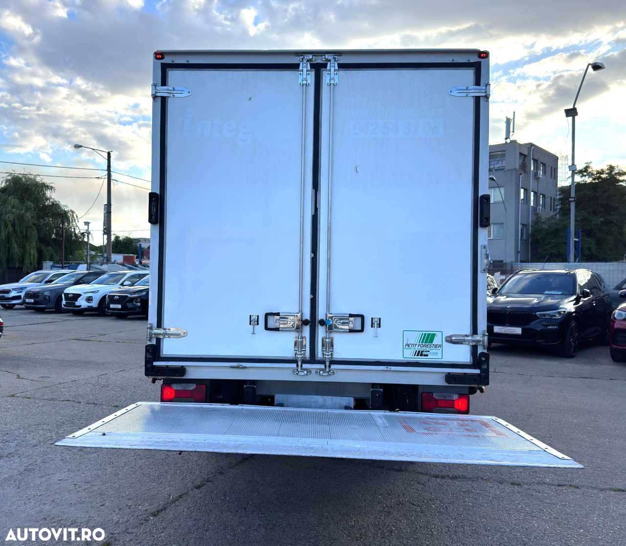 Iveco DAILY CUB FRIGORIFIC  -32 GRADE CU LIFT - 13