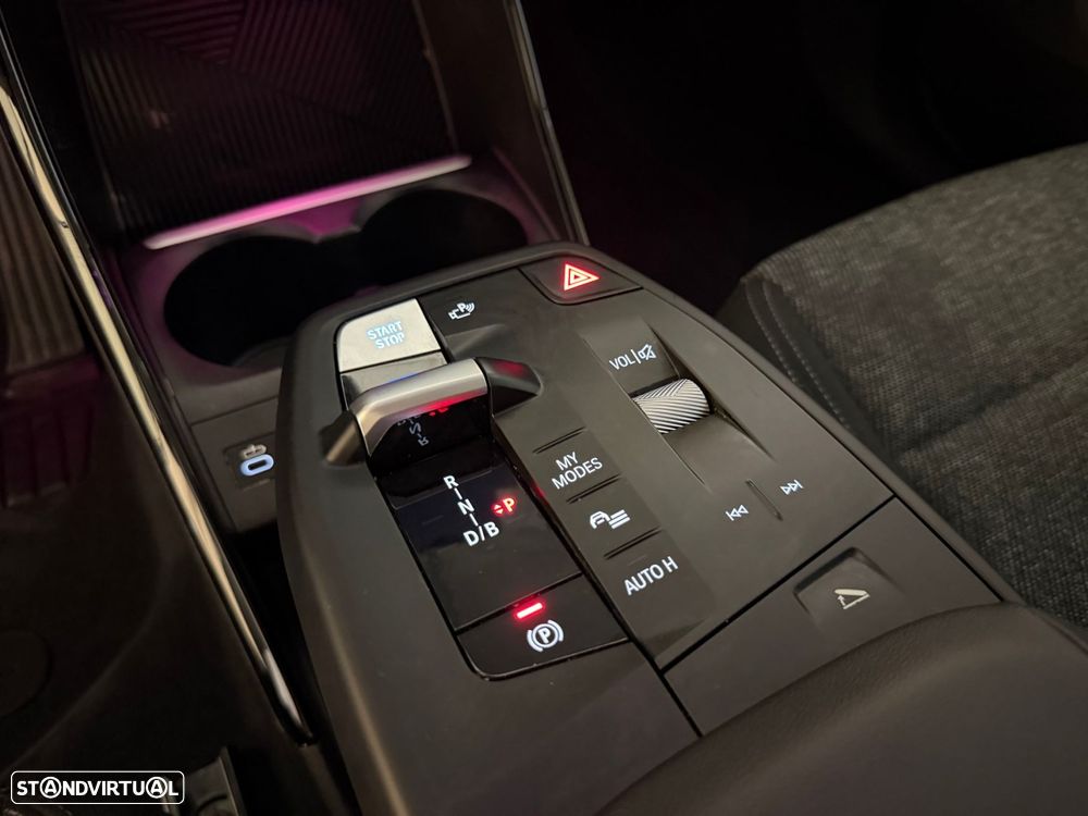 BMW iX2 eDrive20 - 30