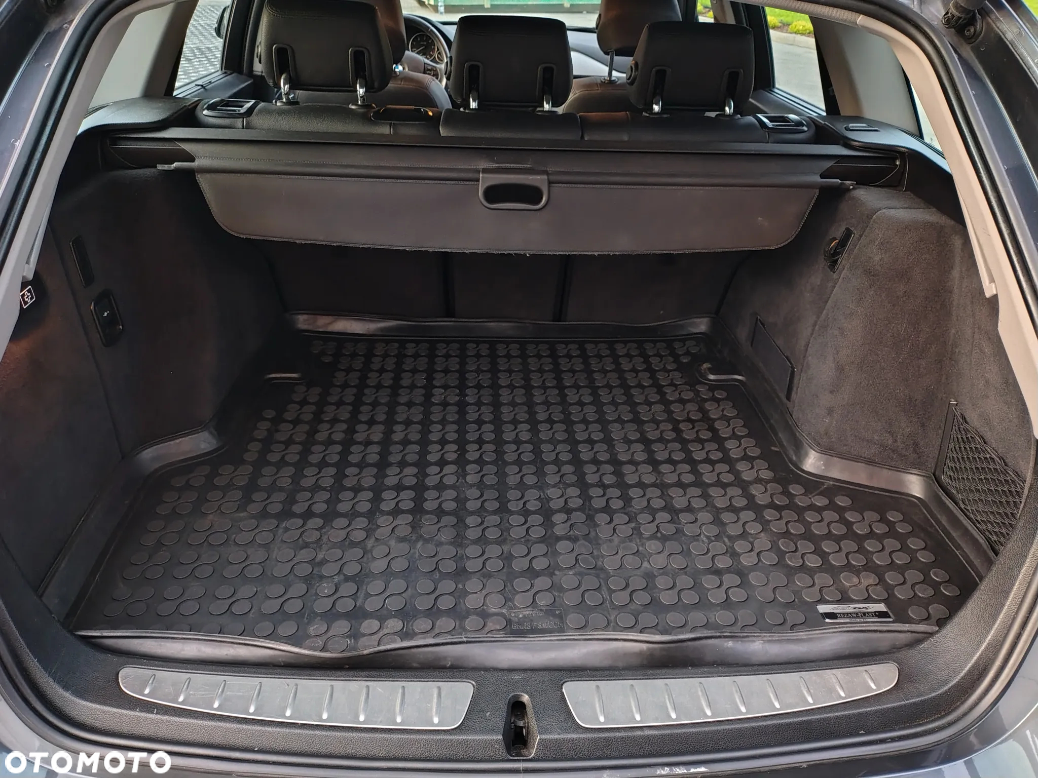 BMW Seria 3 318d Touring - 18