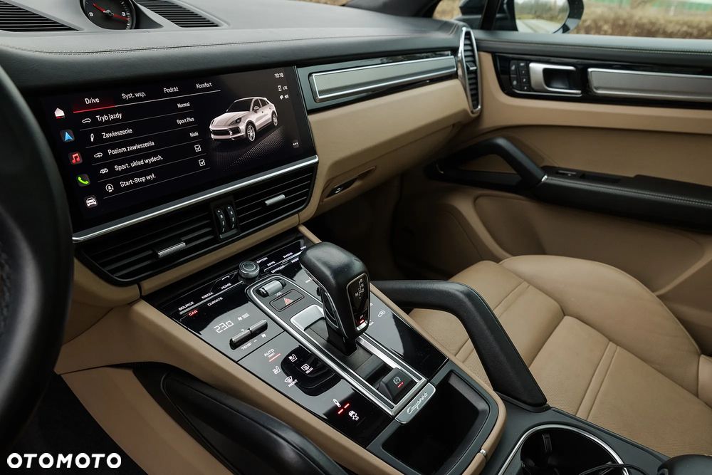 Porsche Cayenne Platinum Edition - 10