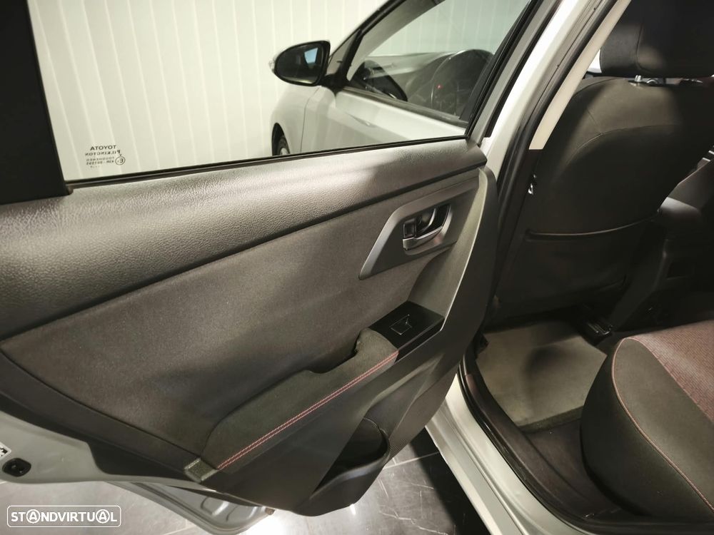Toyota Auris Touring Sports 1.4 D-4D Active - 14