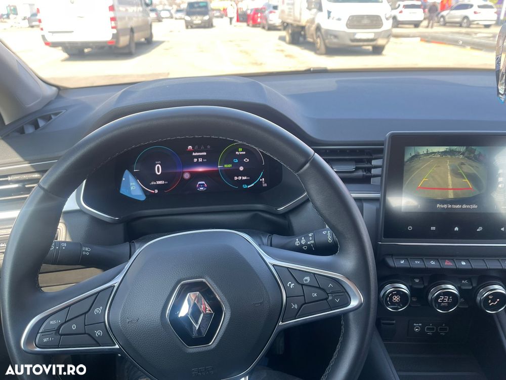 Renault Captur PHEV 160 Techno - 7